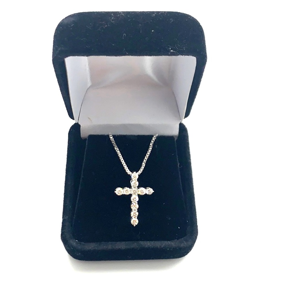 Diamond cross pendant necklace